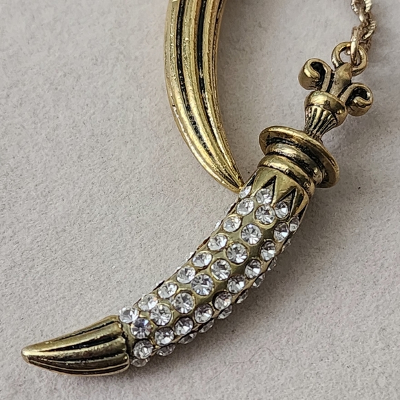 Vintage Gold Double Dagger Pendant Chain Necklace - Picture 4 of 8